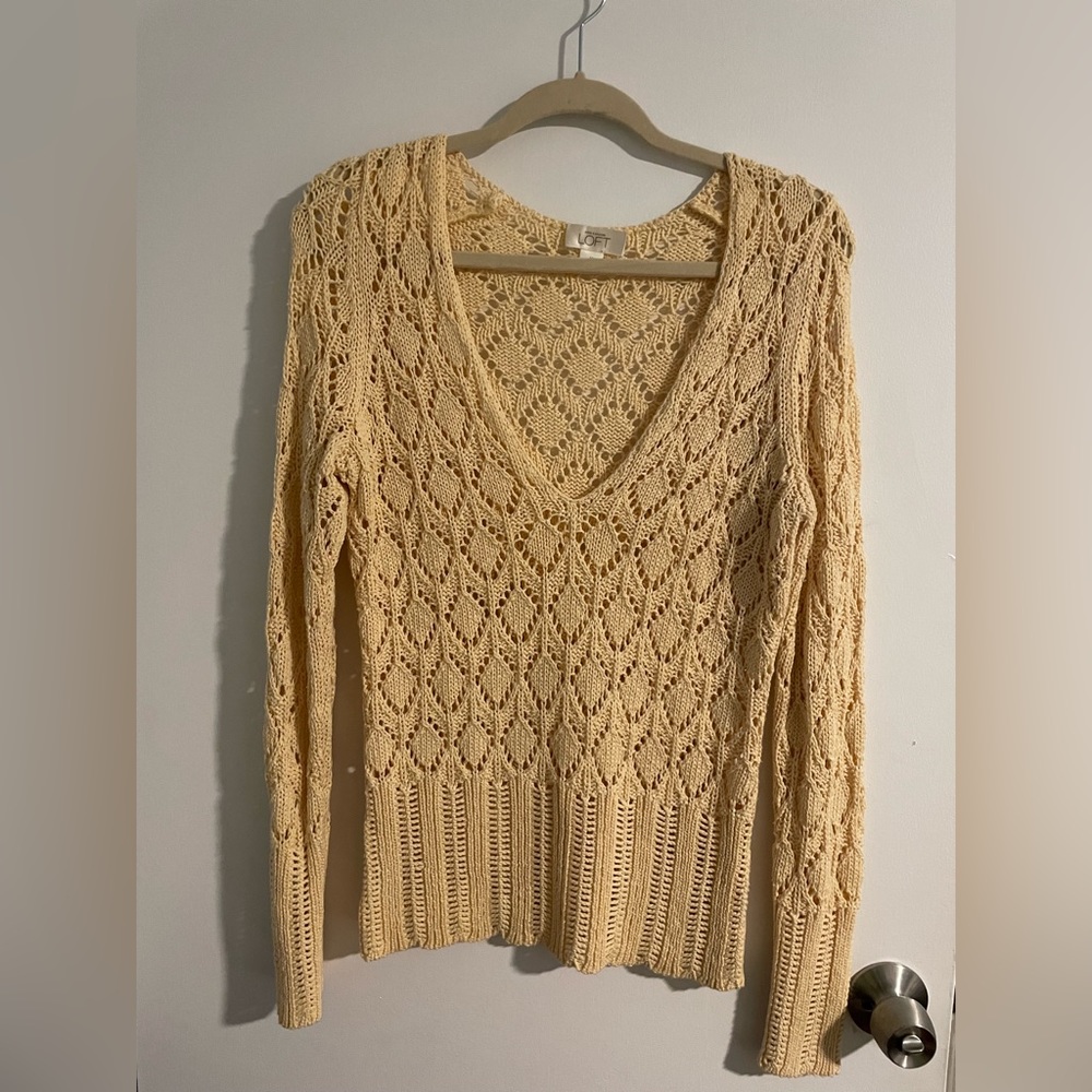 Ann Taylor Loft knit sweater size M